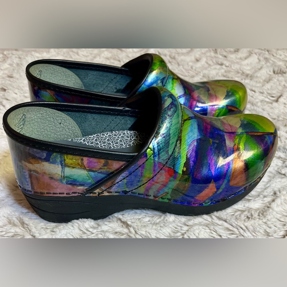 Dansko XP 20 Multi Color Iridescent Professional Clogs Size 6.5